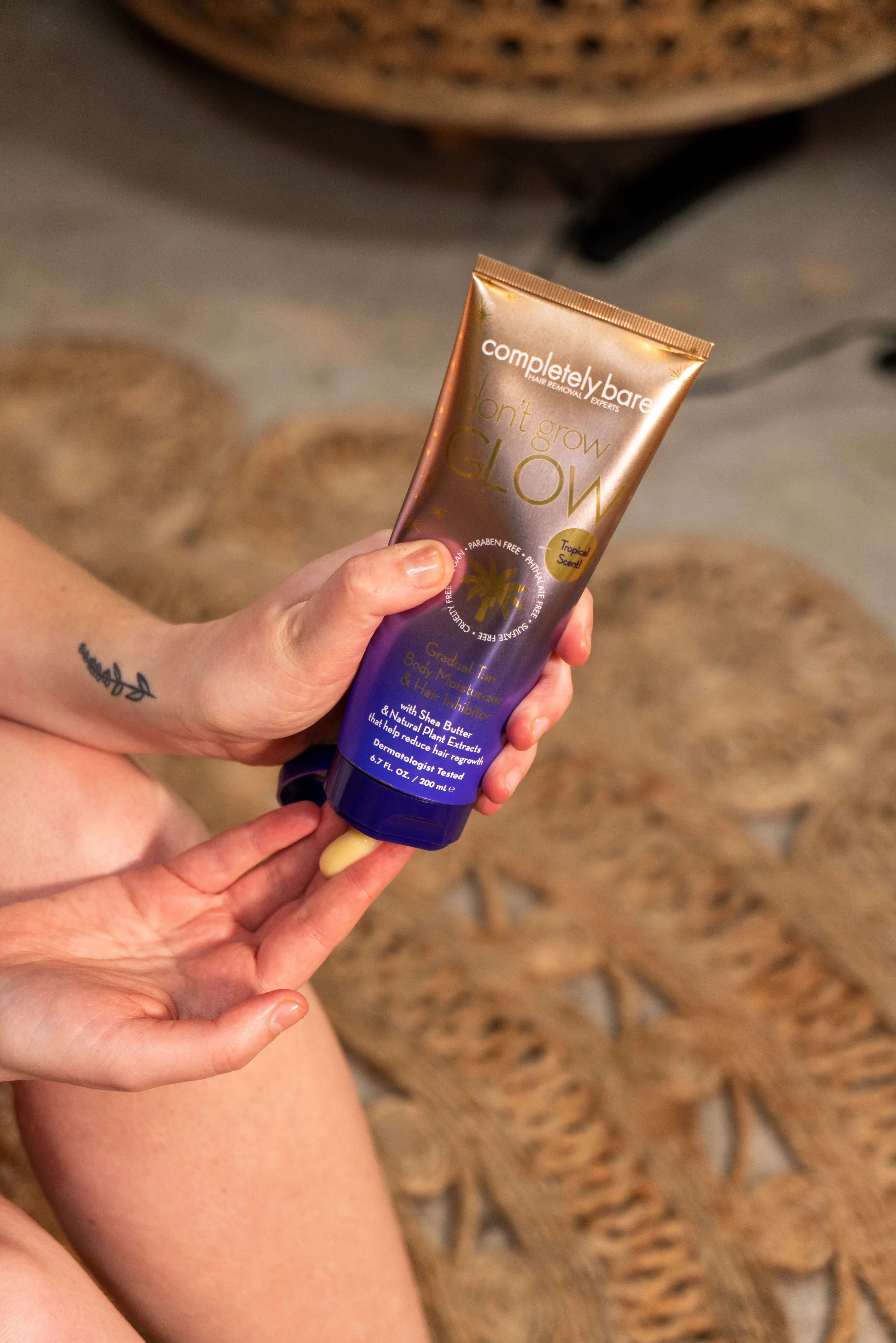 don't grow GLOW Gradual Tan Body Moisturizer & Hair Inhibitor