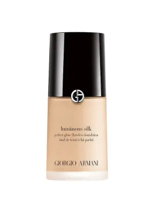 G Ar-mani Weightless Matte Foundation SPF 25 30ml 3