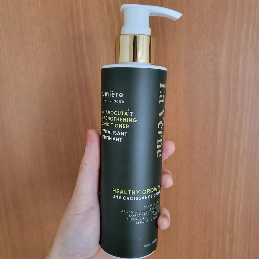 La Verne Lumiere 5α-Avocuta T Strengthening Conditioner